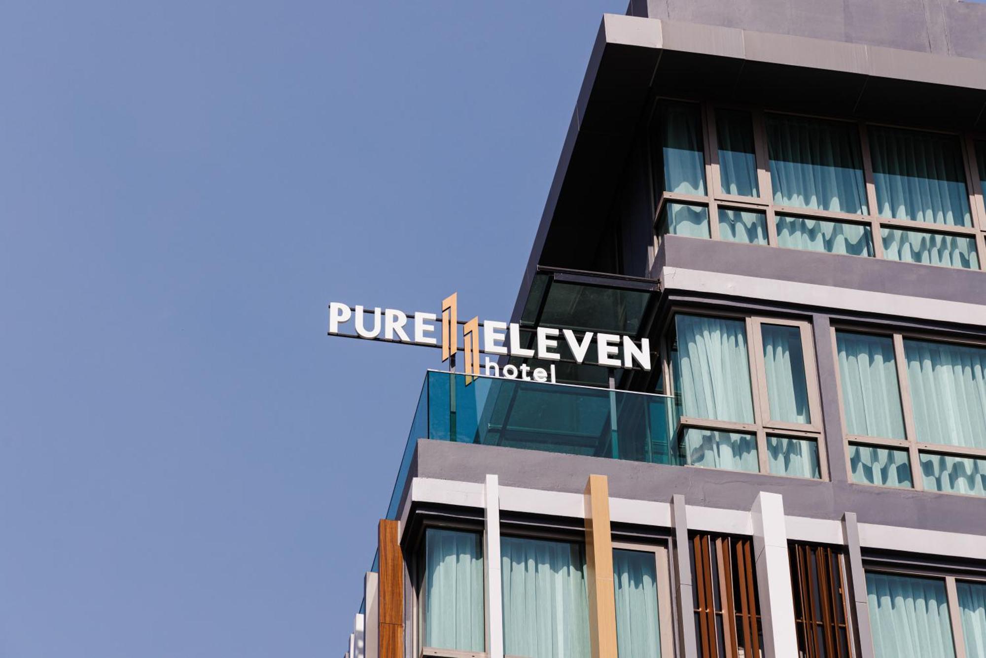 Pure Eleven Hotel Bangkok Makkasan Exterior photo